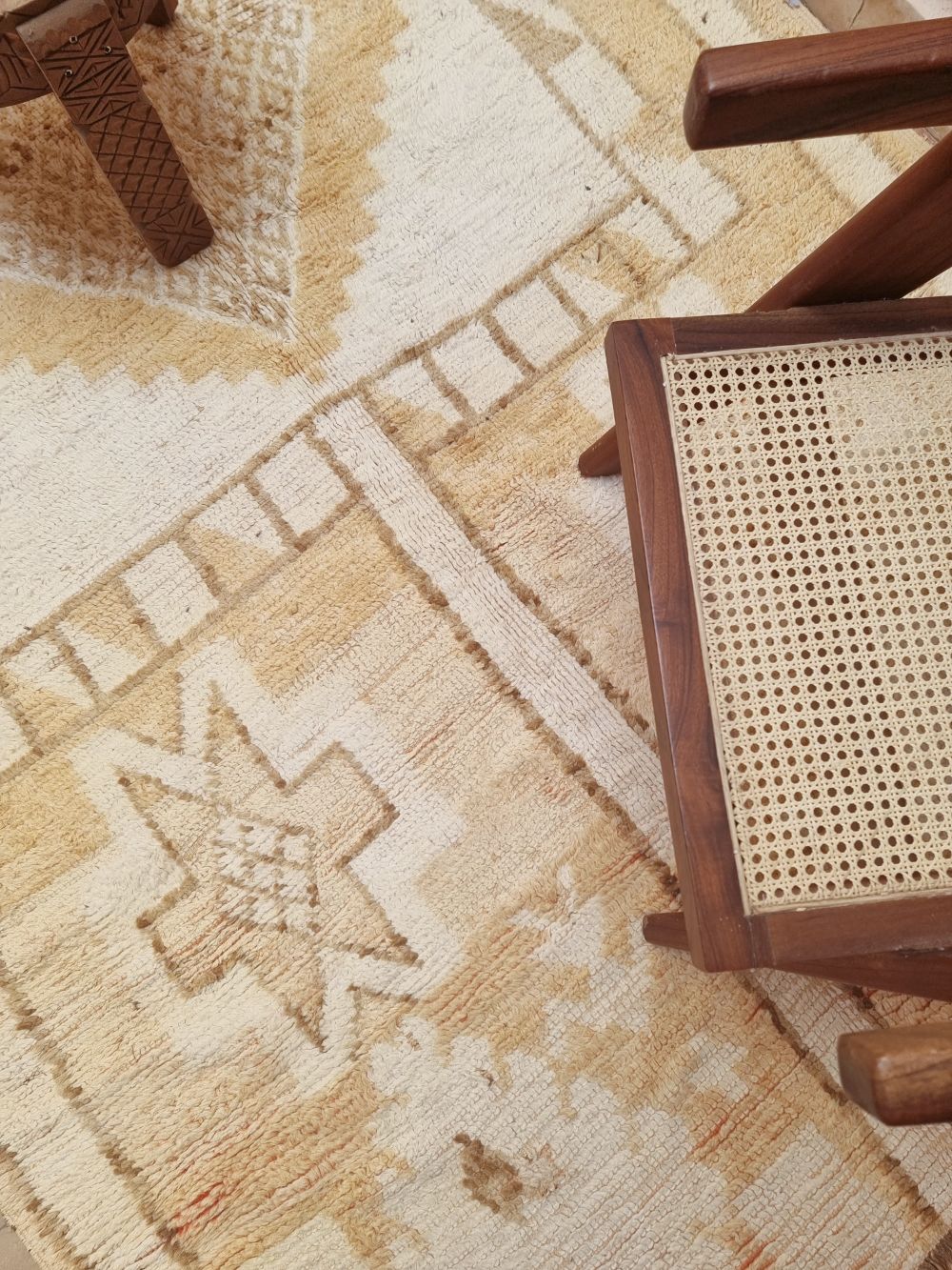 Moroccan Vintage Boujaad Rug 330x160cm