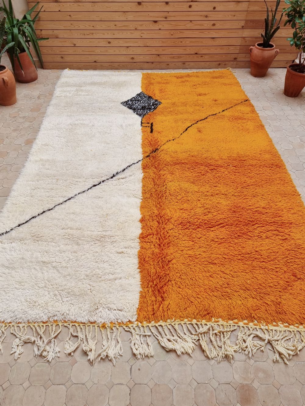 Moroccan Hanzo Rug 325x215cm