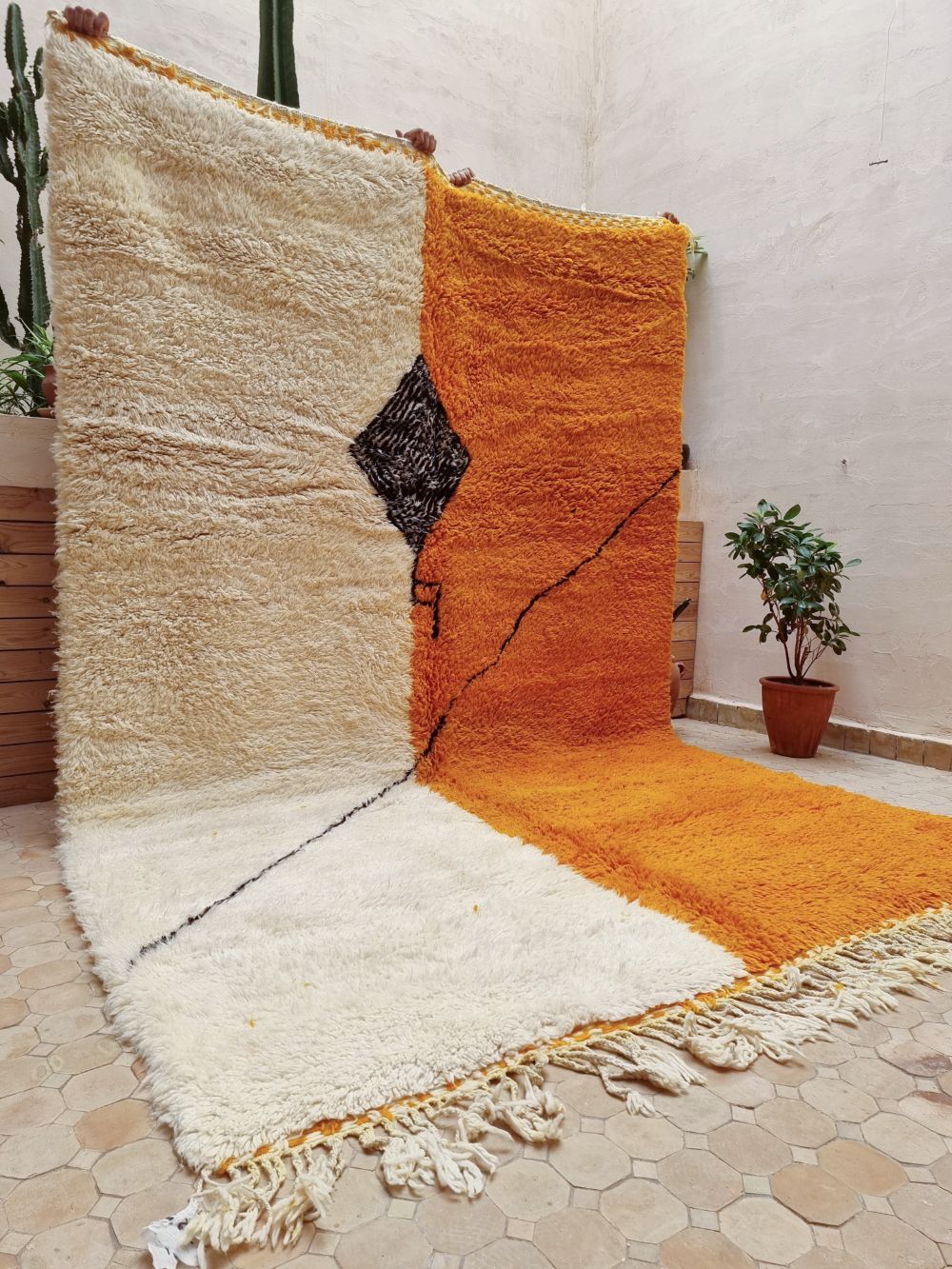 Moroccan Hanzo Rug 325x215cm