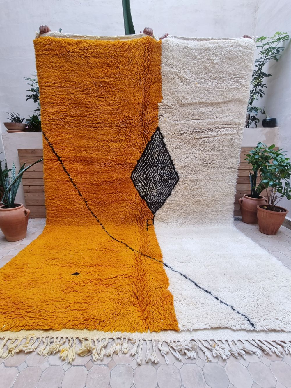 Moroccan Hanzo Rug 315x210cm