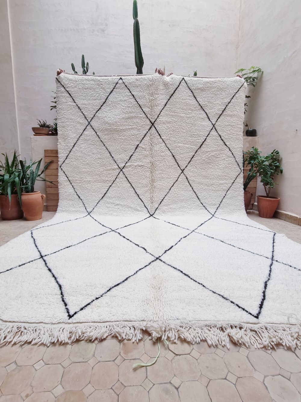 Moroccan Diamond Rug 370x250cm