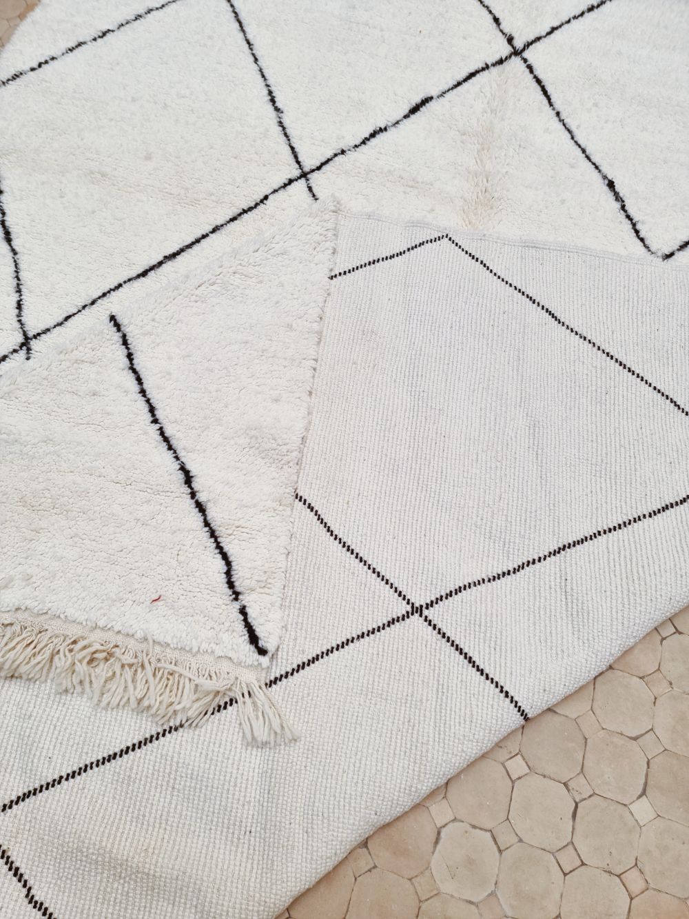 Moroccan Diamond Rug 370x250cm