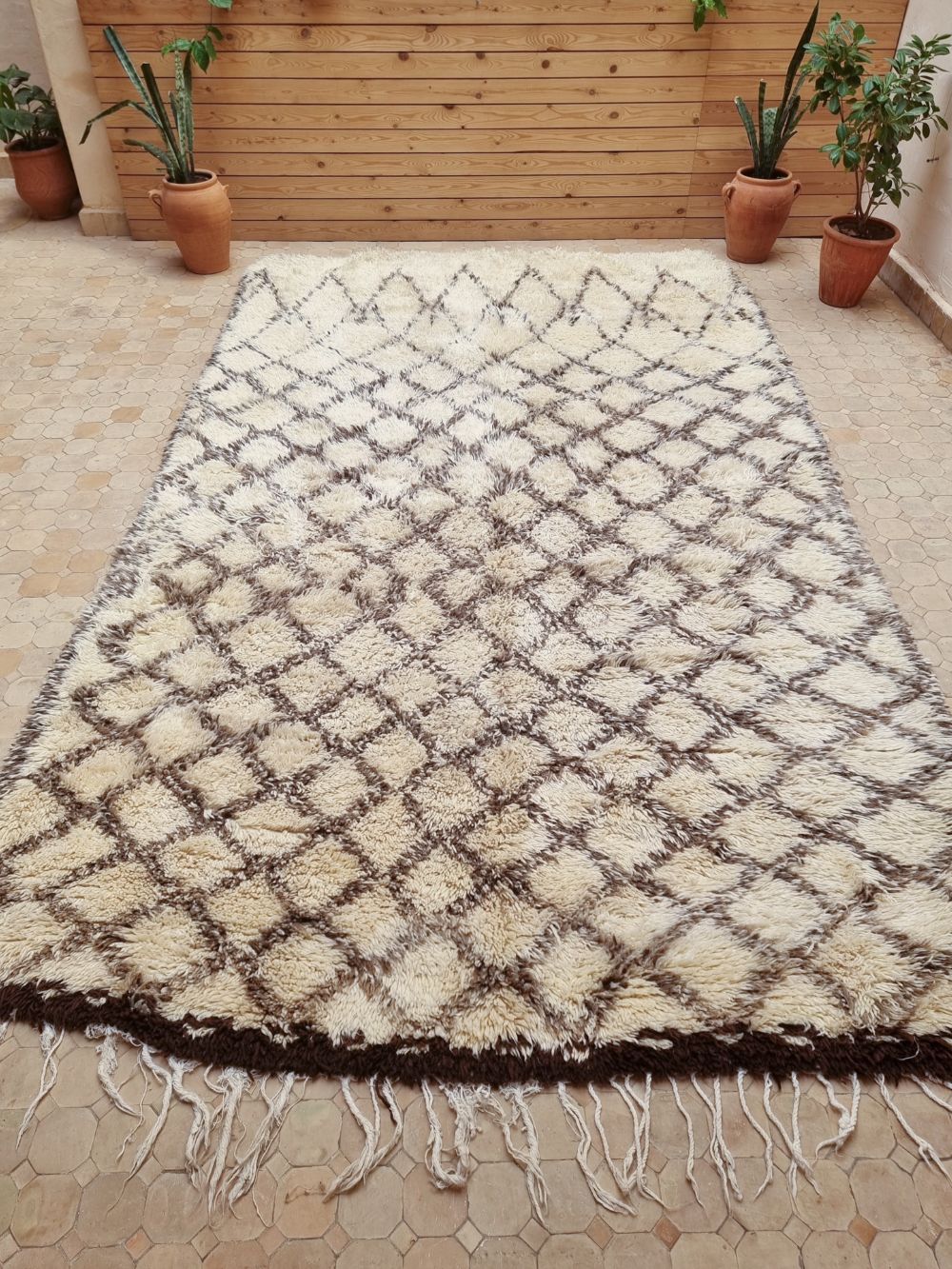 Moroccan vintage Beni Ouarain Rug 345x200cm