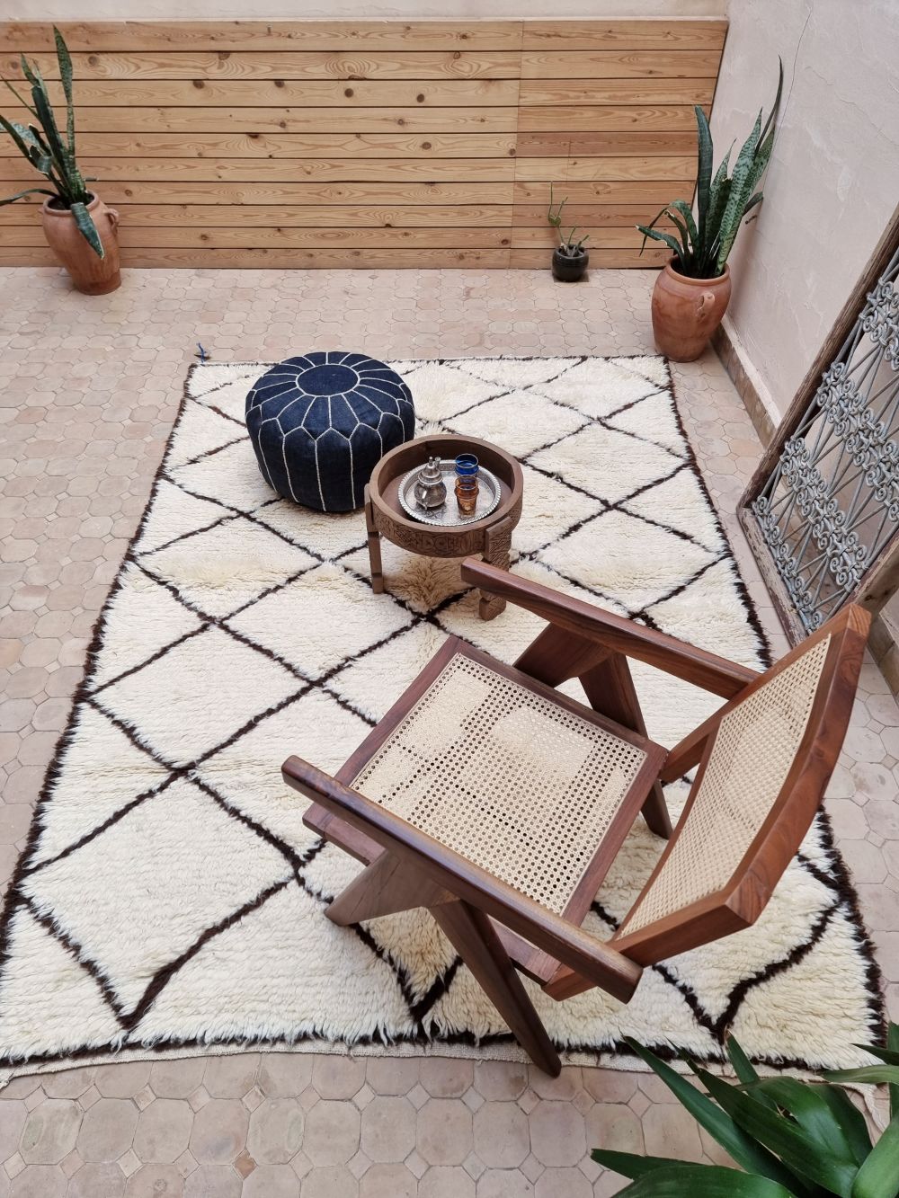 Marokkolainen vintage Beni Ouarain matto 240x175cm