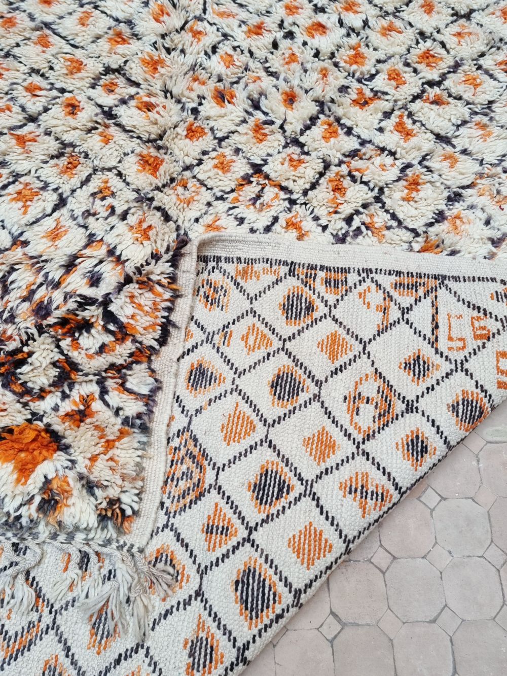 Moroccan vintage Beni Ouarain Rug 290x190cm