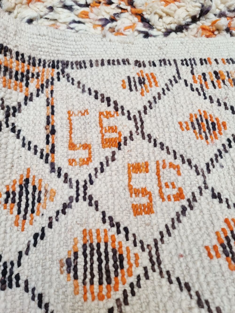 Moroccan vintage Beni Ouarain Rug 290x190cm