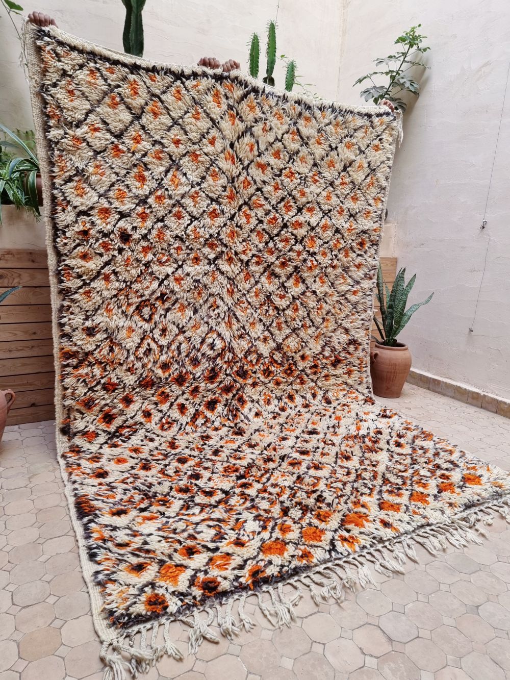 Moroccan vintage Beni Ouarain Rug 290x190cm