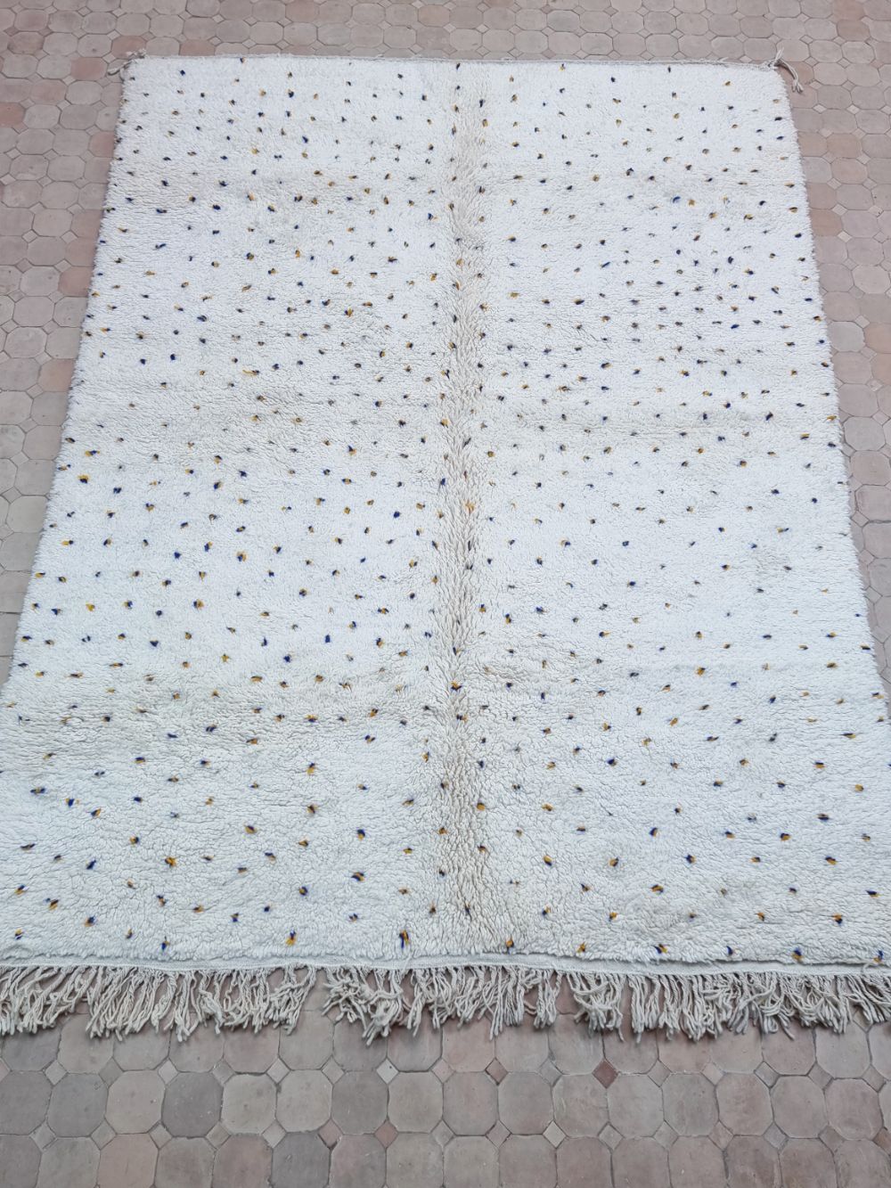 Moroccan Dotted Rug 250x185cm