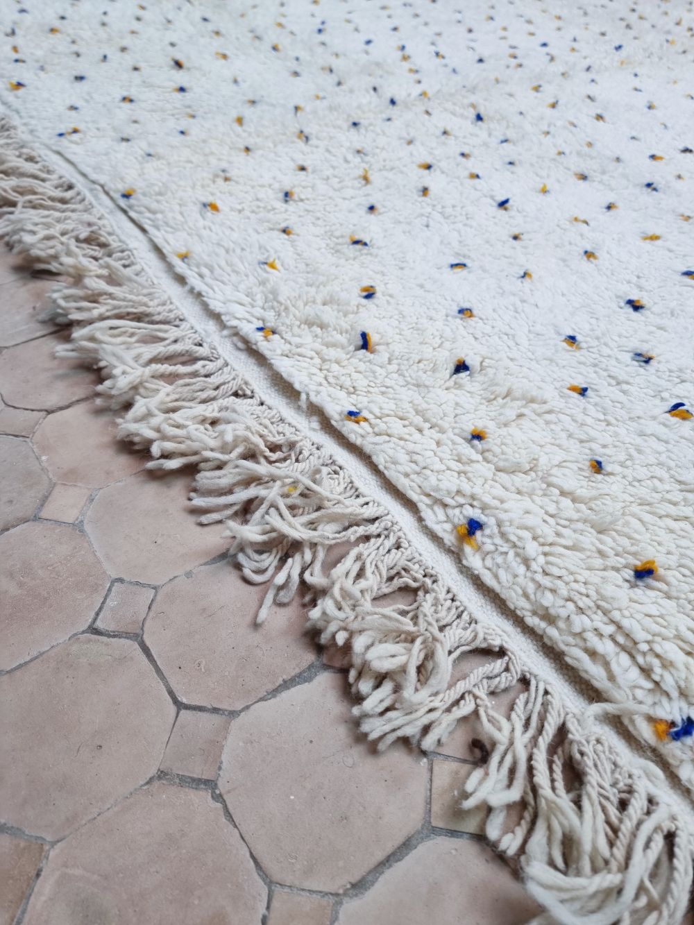 Moroccan Dotted Rug 250x185cm