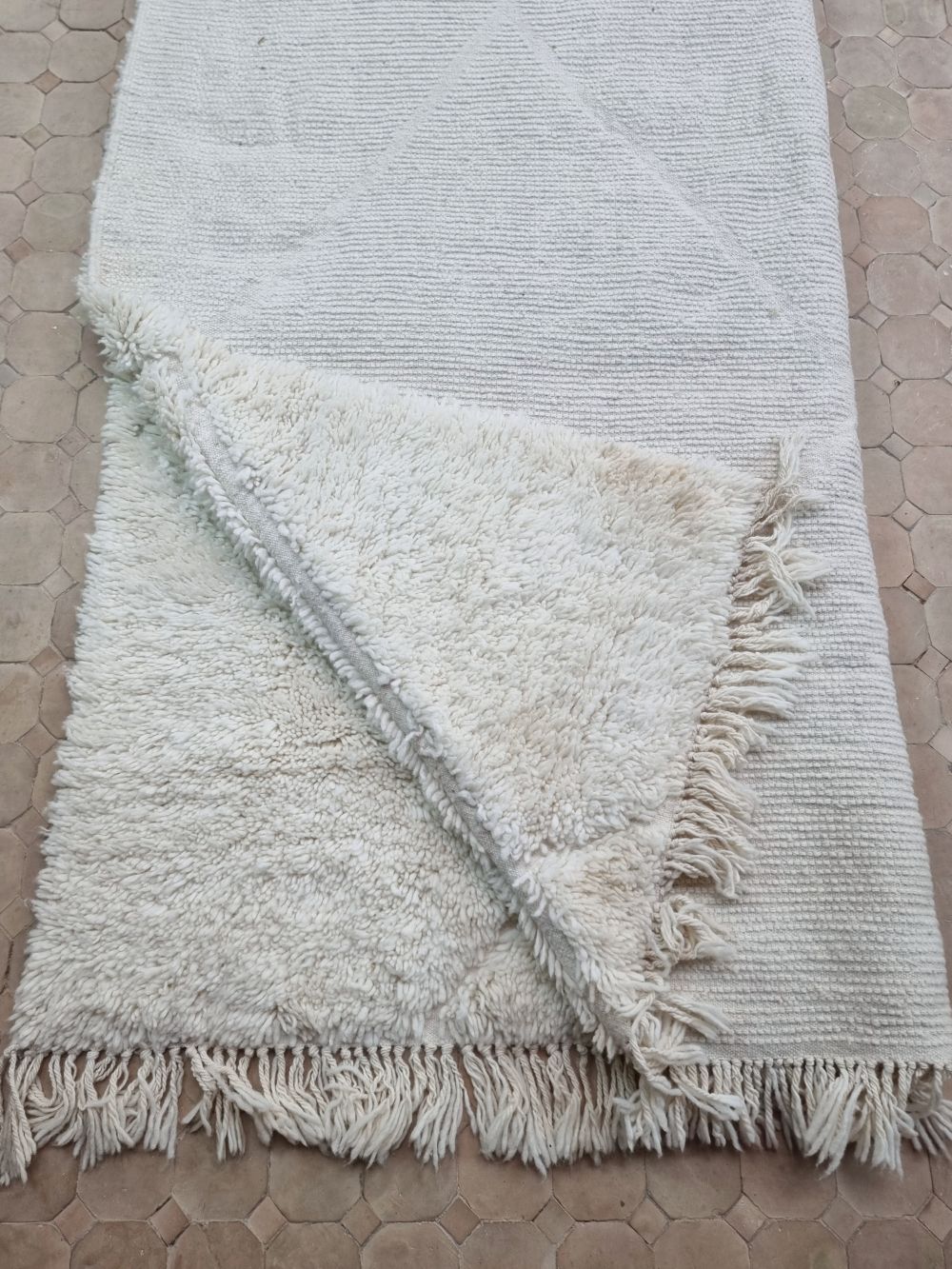 Moroccan All White Rug 325x200cm
