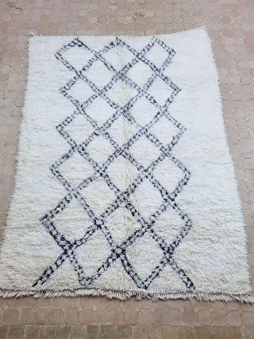Moroccan Diamond Rug 240x170cm
