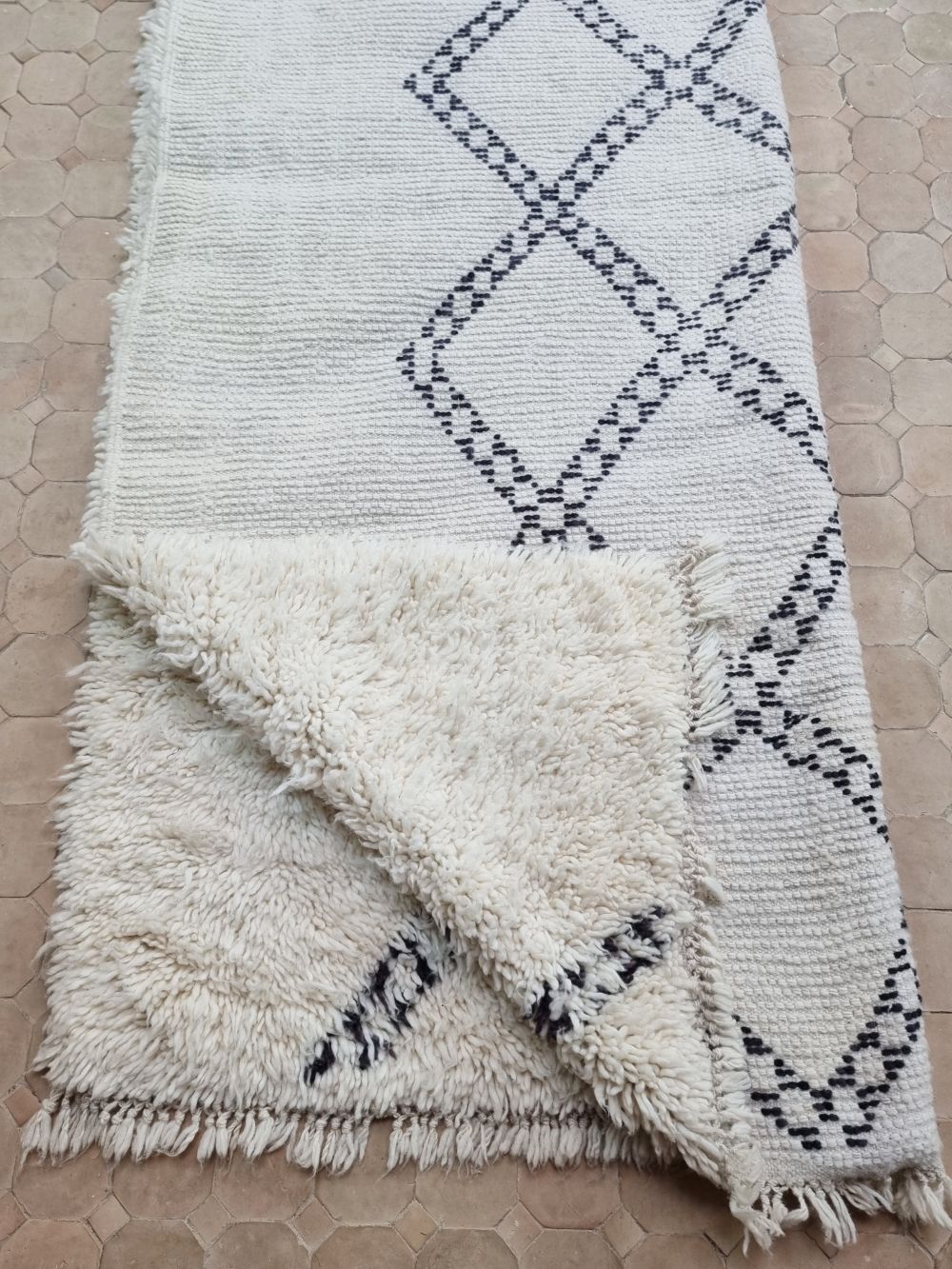 Moroccan Diamond Rug 240x170cm