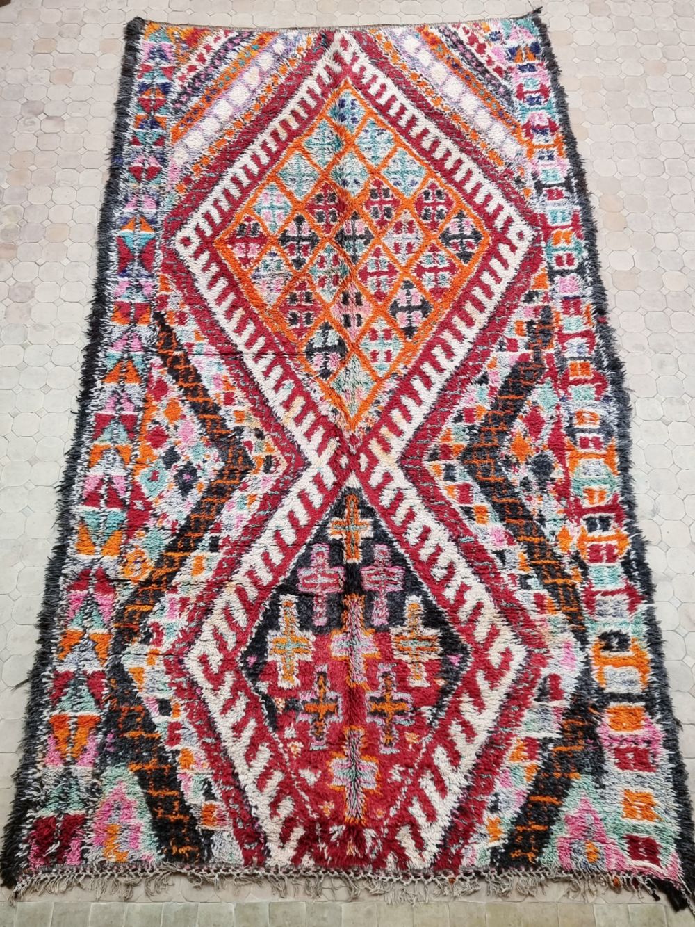Marokkolainen vintage Beni M'Guild matto 355x195cm
