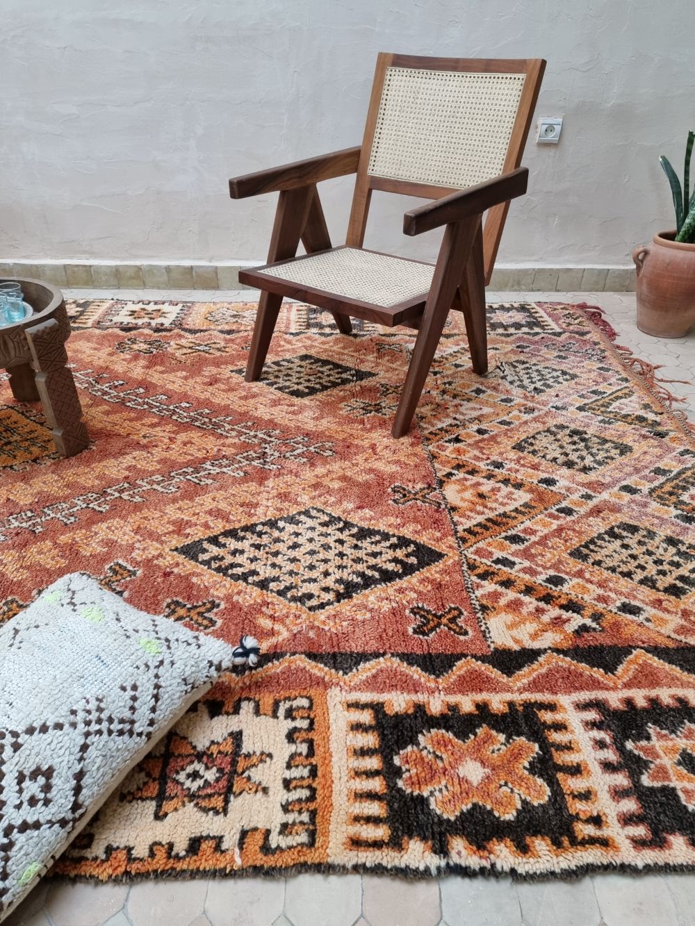 Moroccan Vintage Boujaad Rug 325x210cm