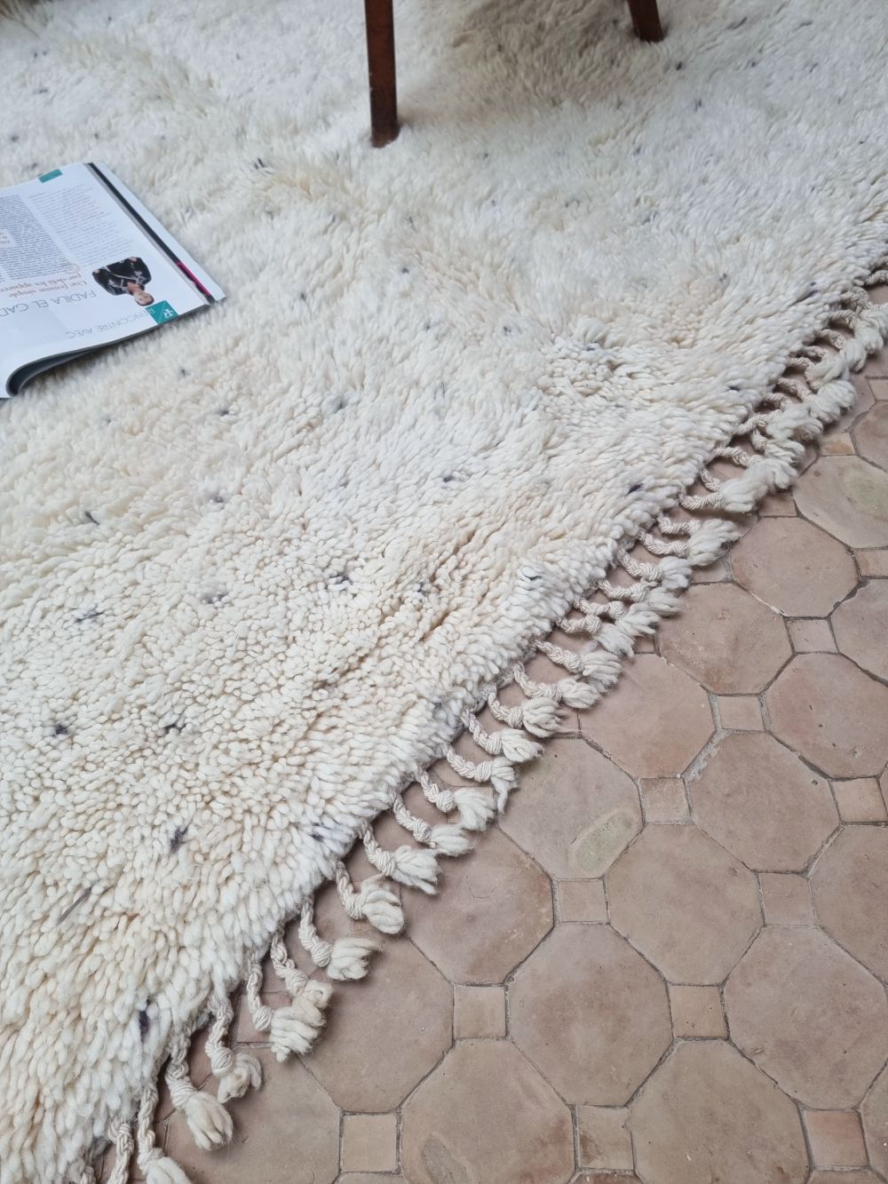 Marokkolainen pilkullinen matto 255x170cm