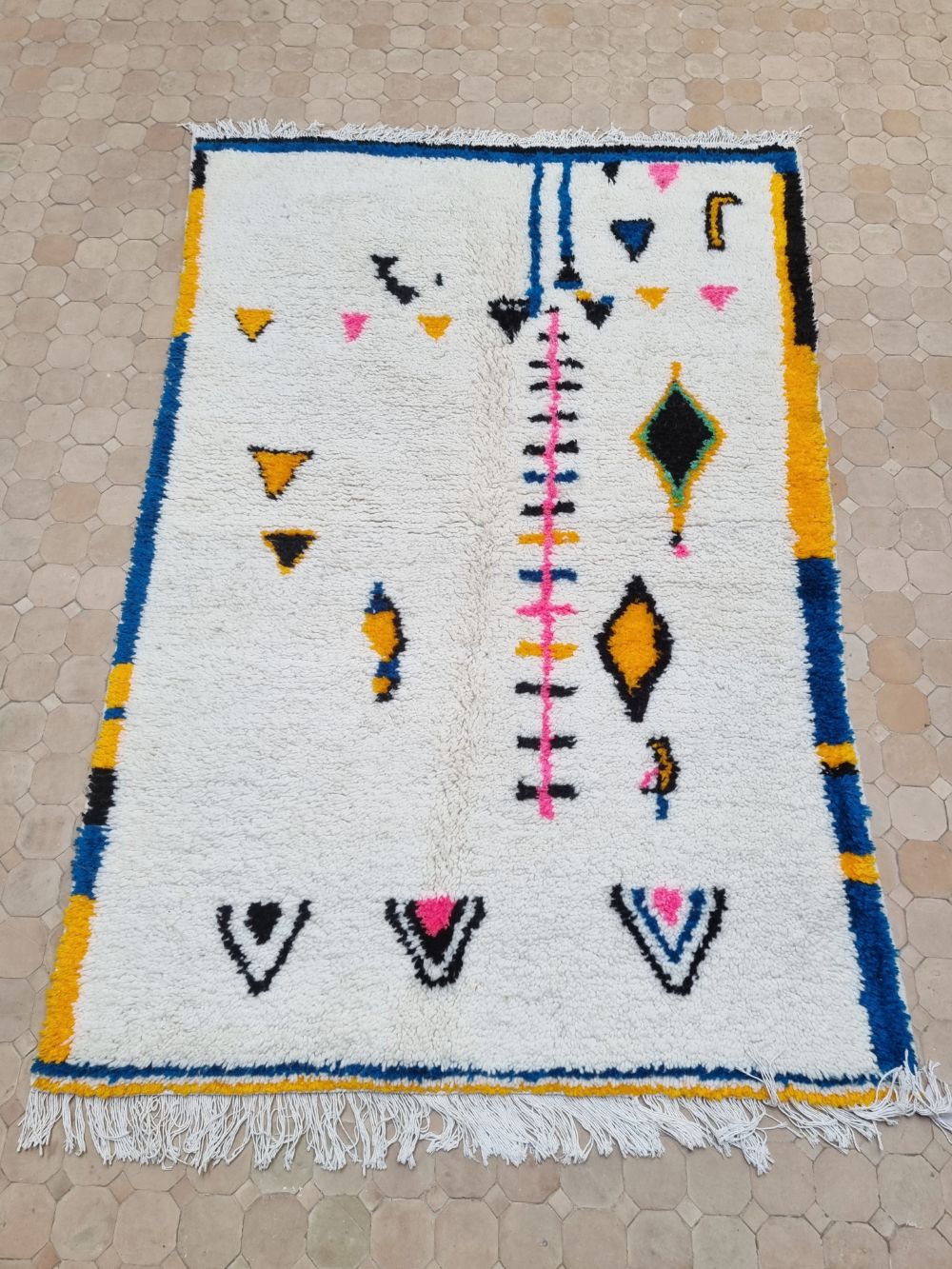 Marokkolainen Azilal-matto 215x145cm