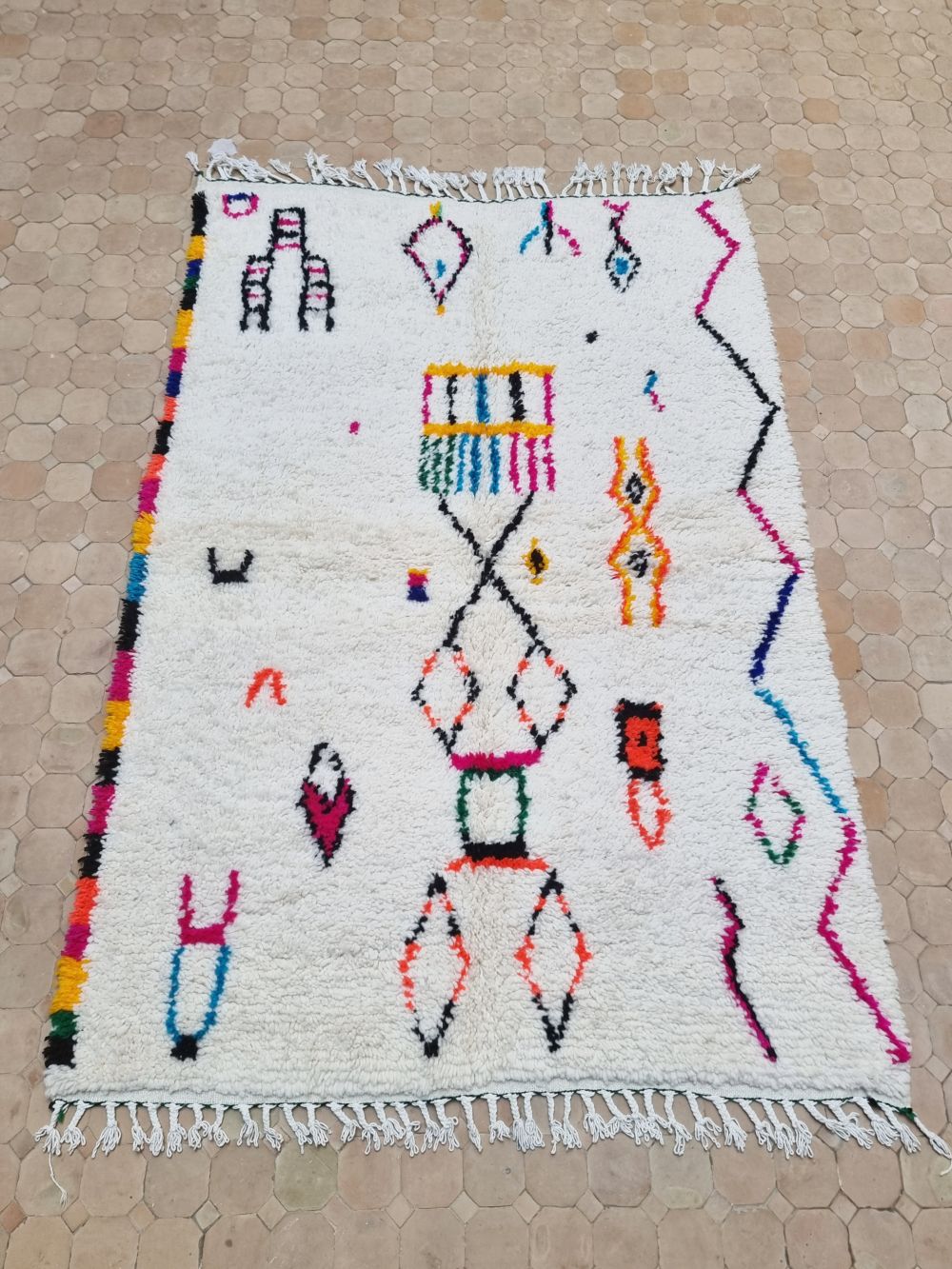 Marokkolainen Azilal-matto 205x135cm
