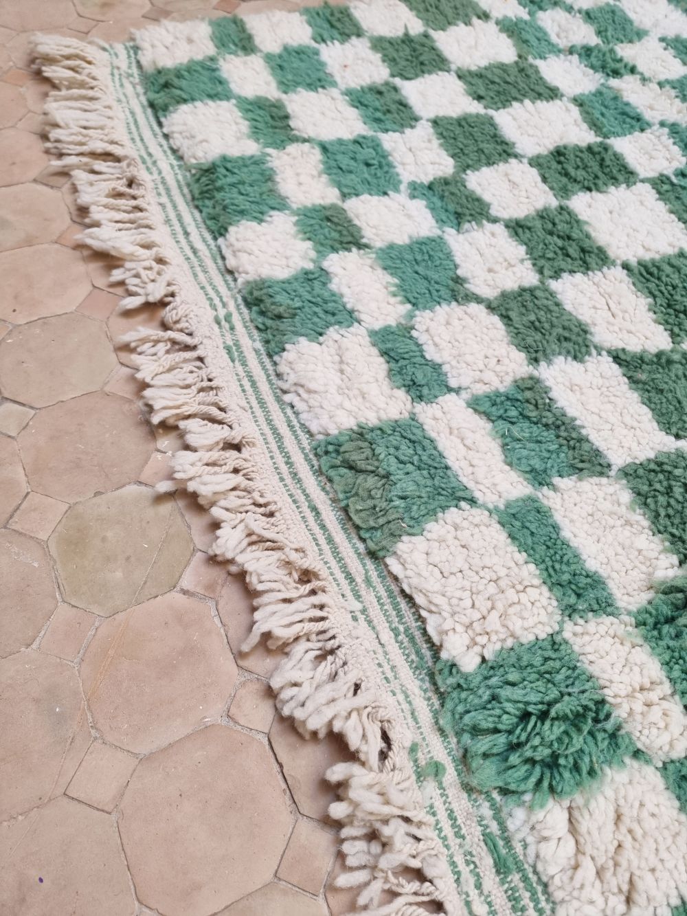 Marokkolainen ruudullinen matto 230x185cm