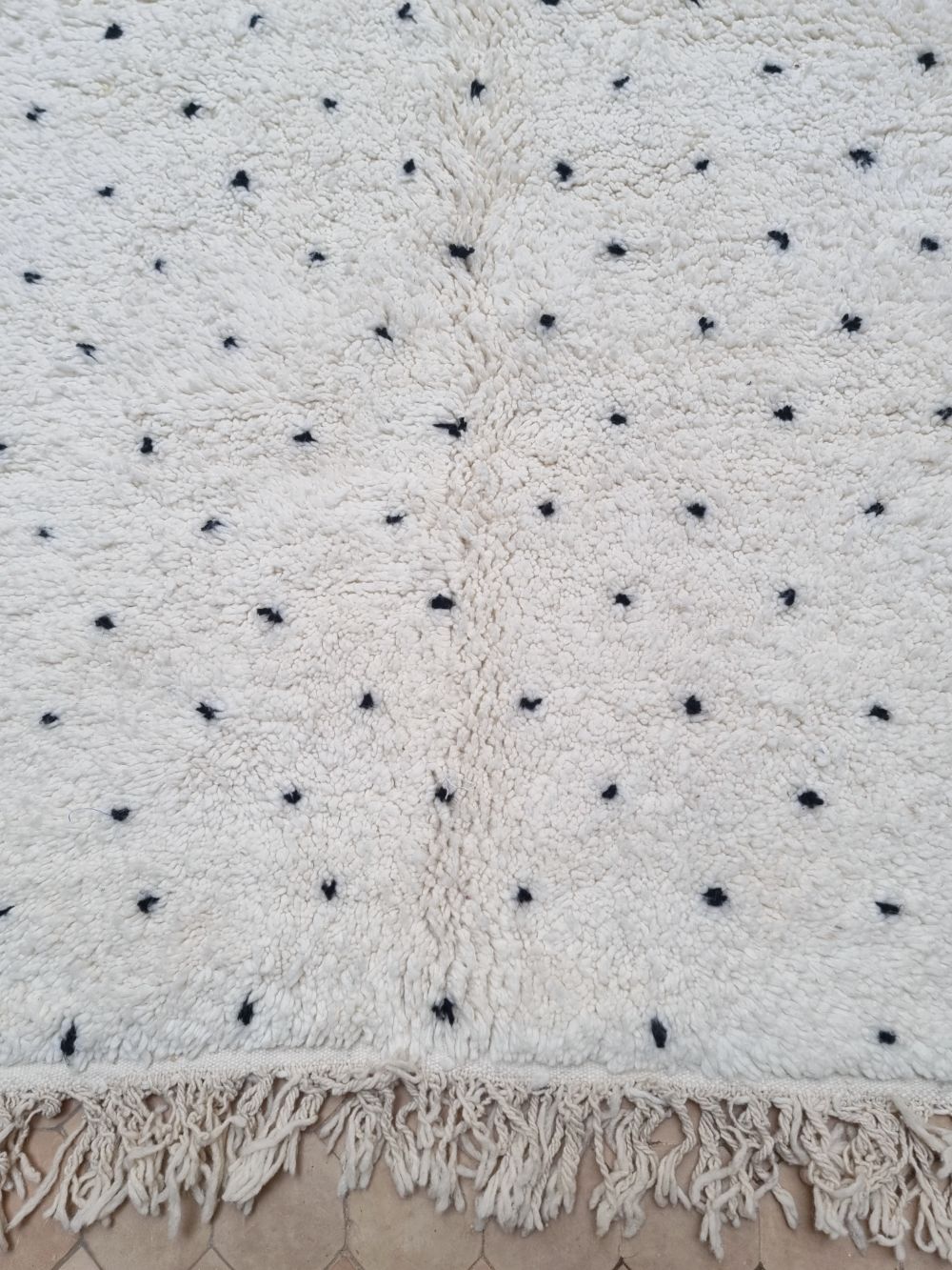 Marokkolainen pilkullinen matto 300x200cm