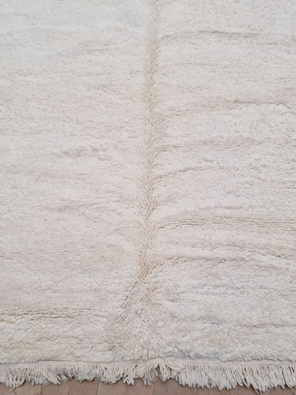 Marokkolainen valkoinen matto 335x260cm