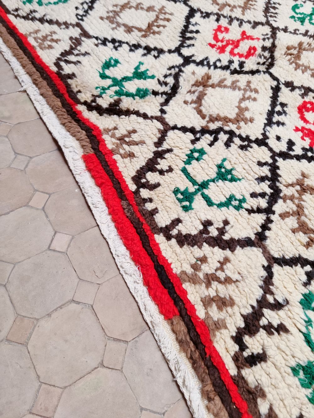 Moroccan Vintage Azilal Rug 285x165cm