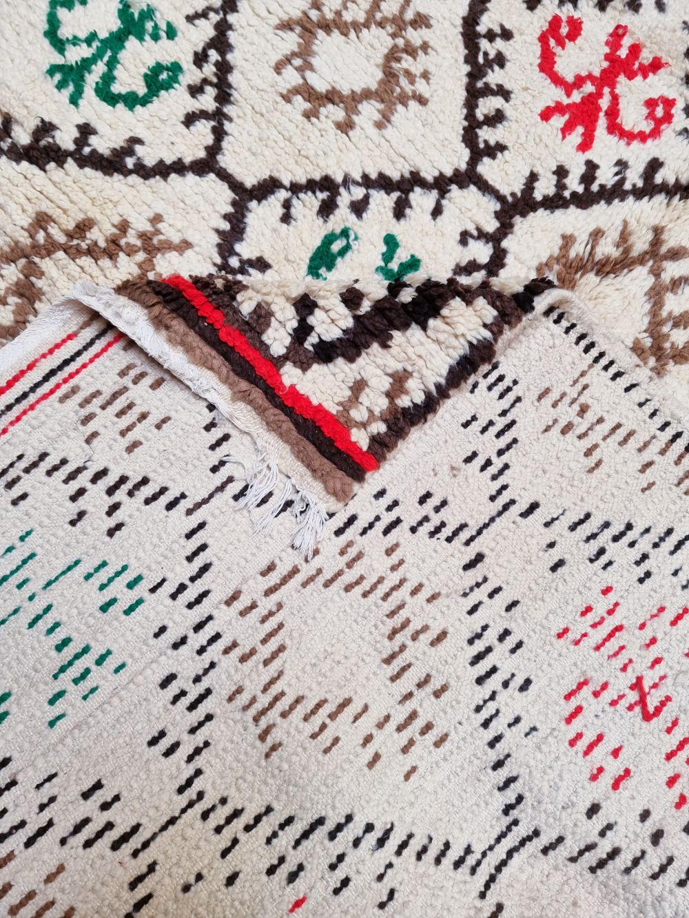 Moroccan Vintage Azilal Rug 285x165cm