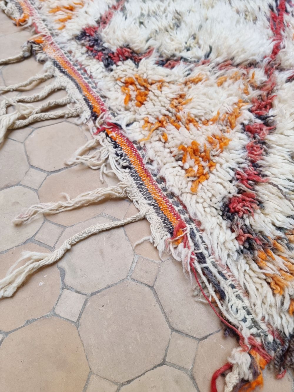 Moroccan Vintage Beni Ouarain Rug 1967 335x210cm