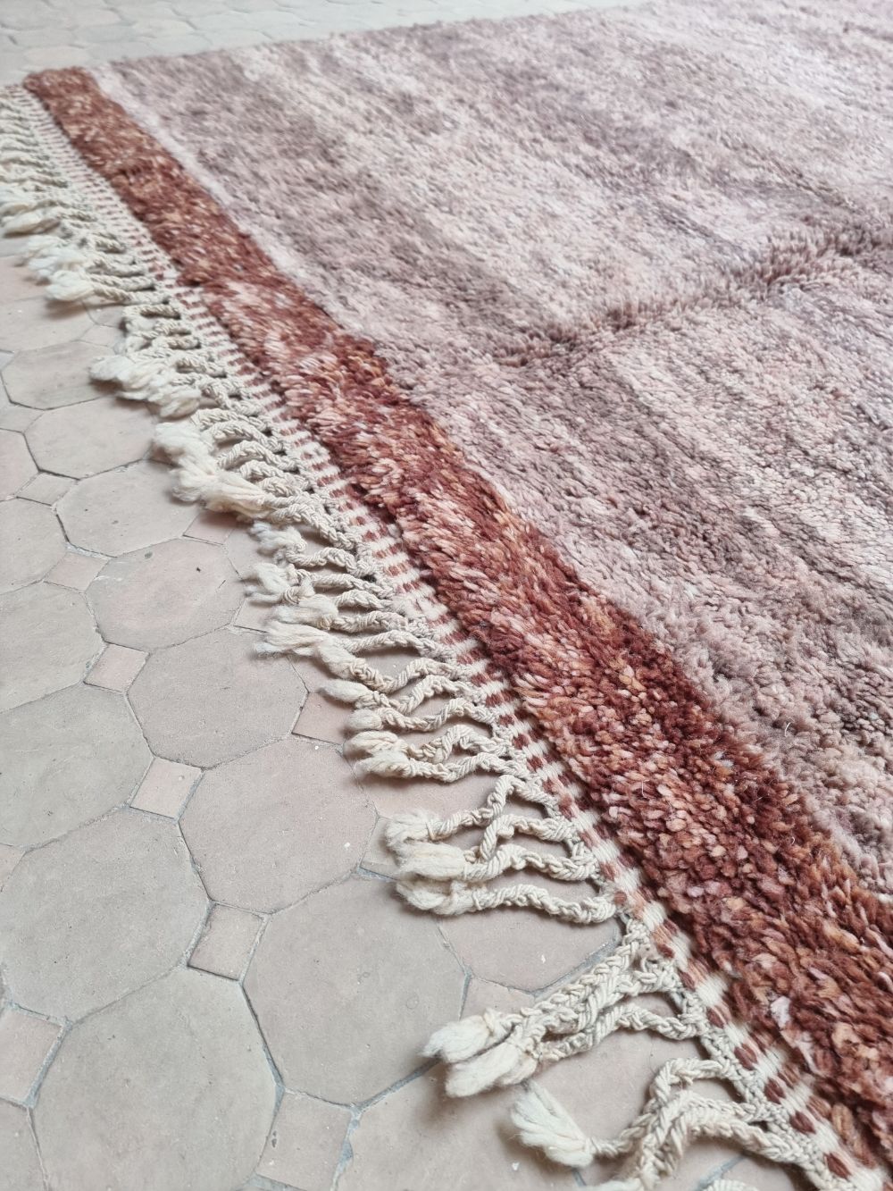 Marokkolainen Harmaakarhu matto 240x190cm