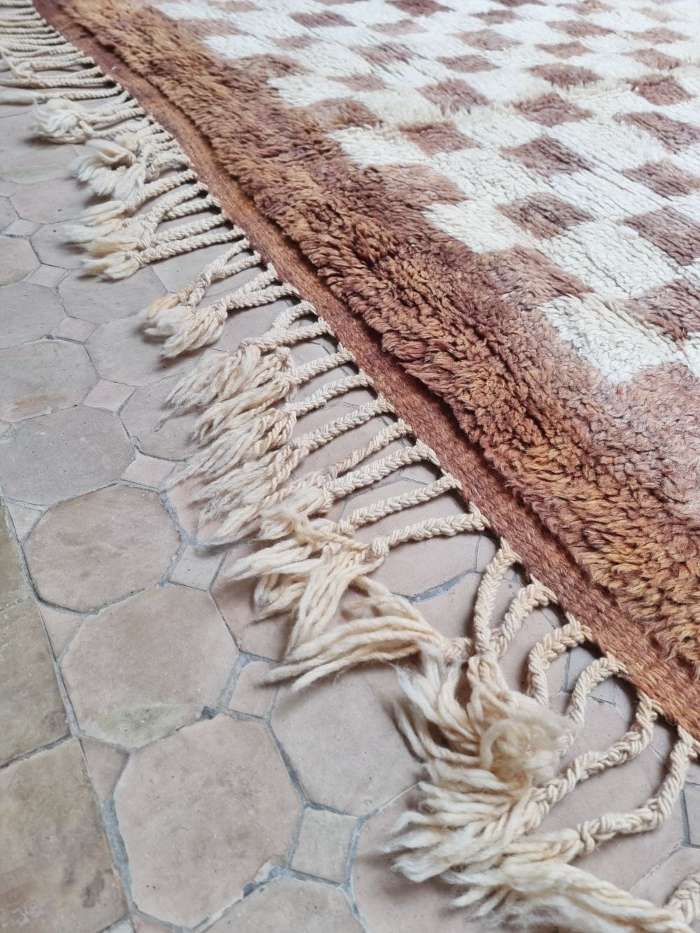 Mittatilaus haluamassasi koossa: ruudullinen-matto