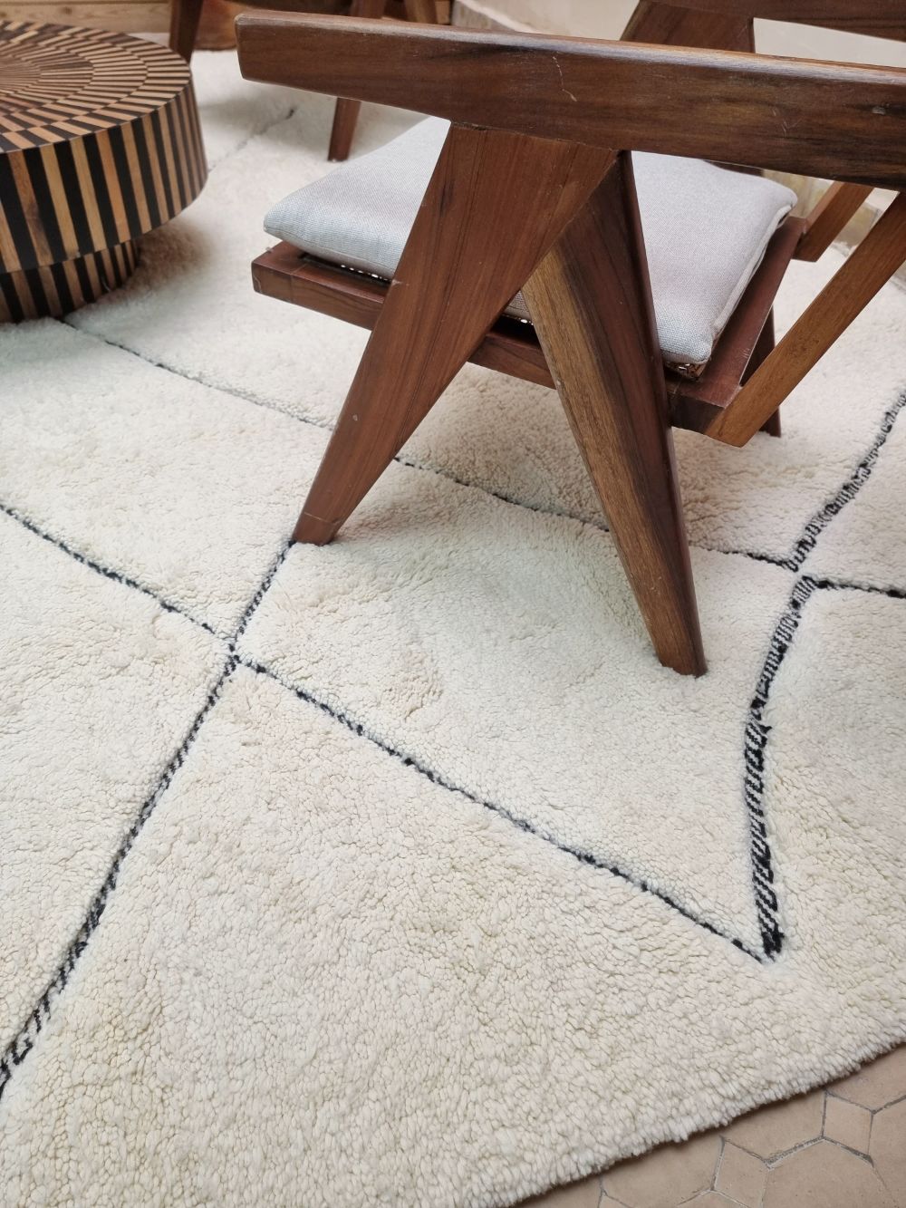 Moroccan Black & White Rug 310x315cm