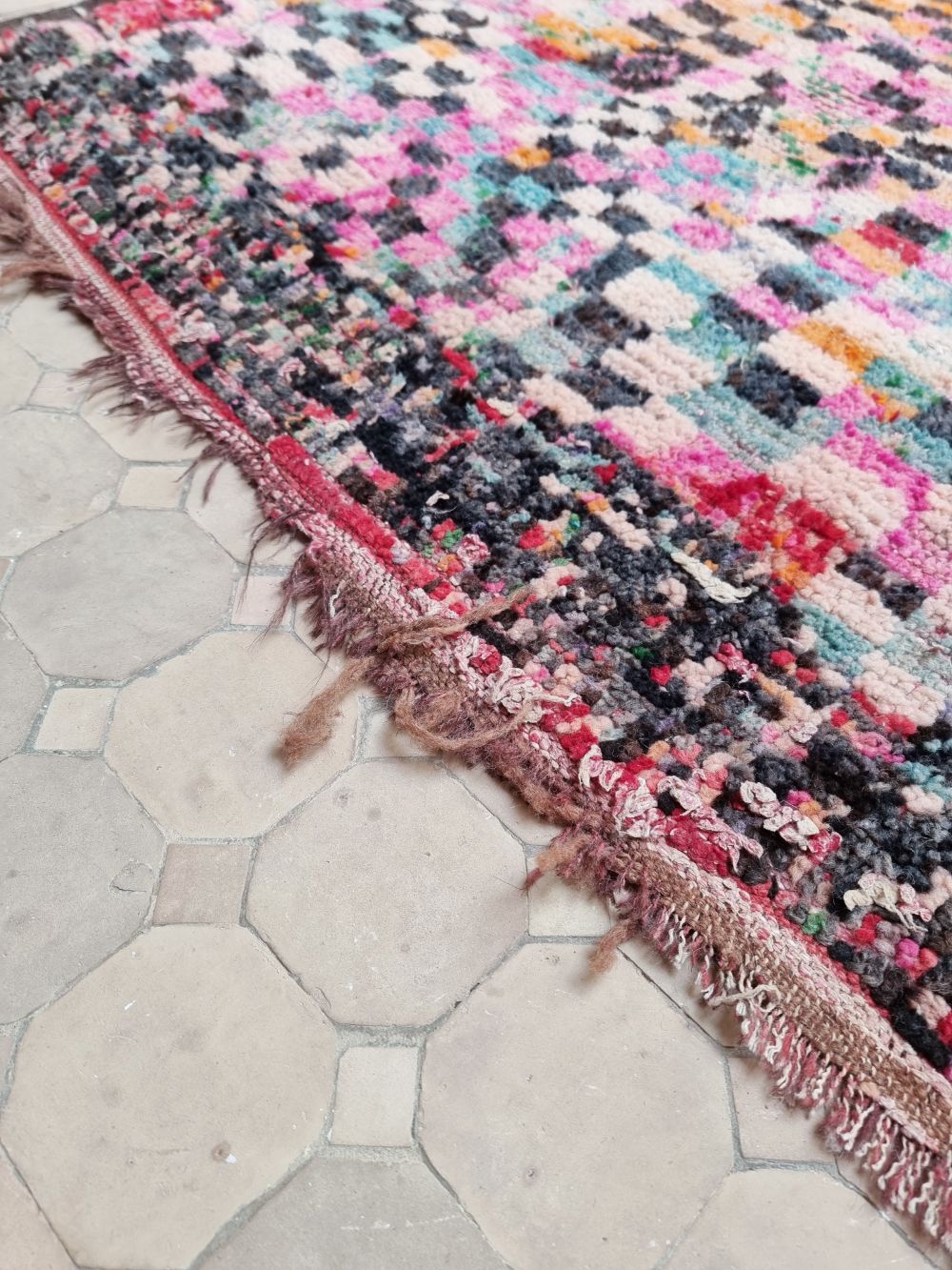 Moroccan Vintage Boujaad Rug 130x115cm