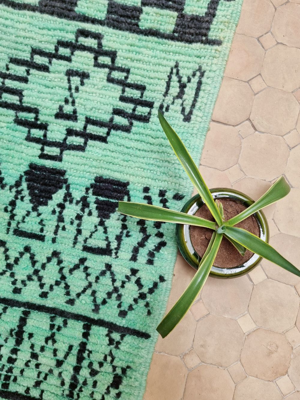 Moroccan Boujaad Rug 100x65cm