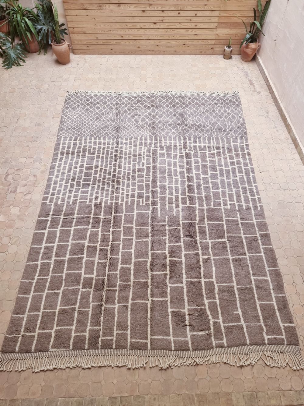 Moroccan Mrirt Rug 370x260cm