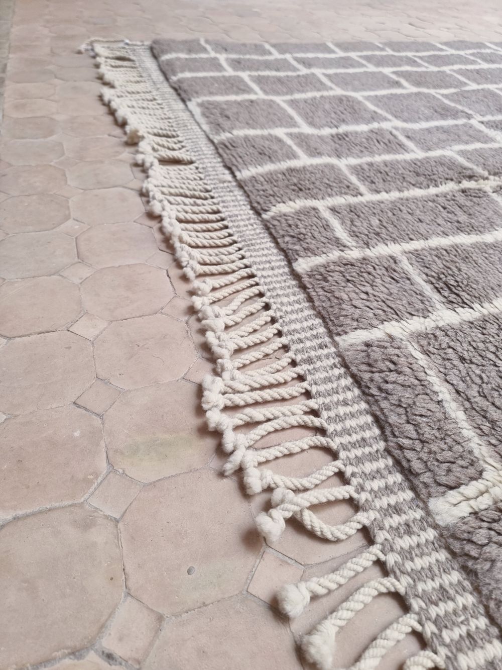 Moroccan Mrirt Rug 370x260cm