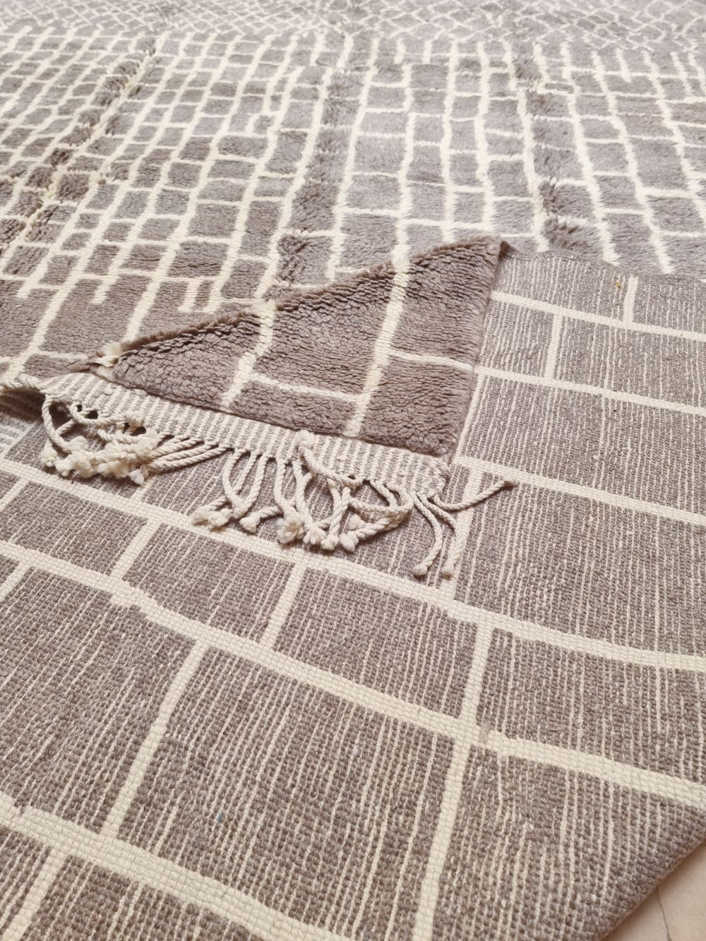 Moroccan Mrirt Rug 370x260cm