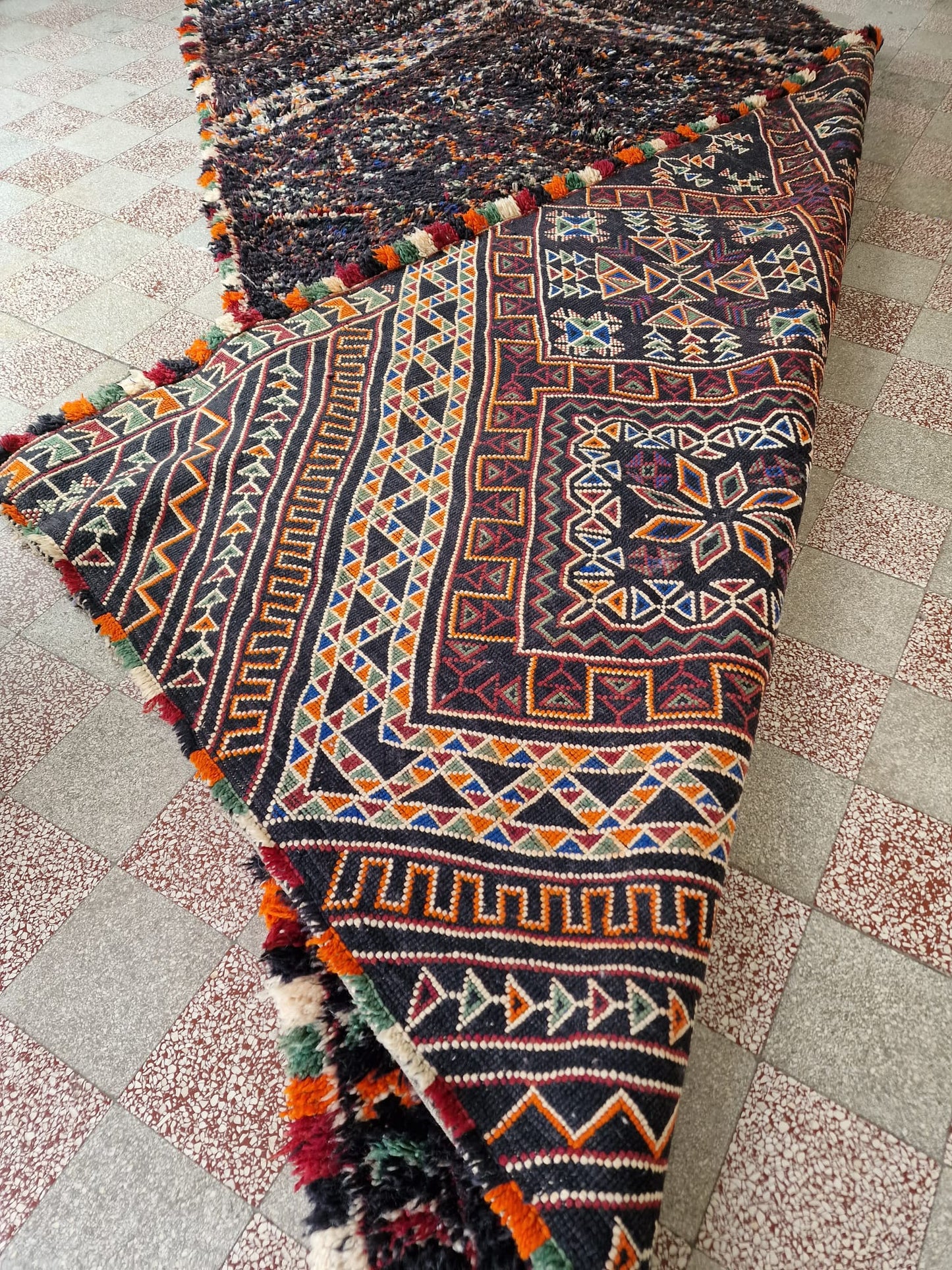 Marokkolainen vintage Beni M'Guild matto 395x205cm