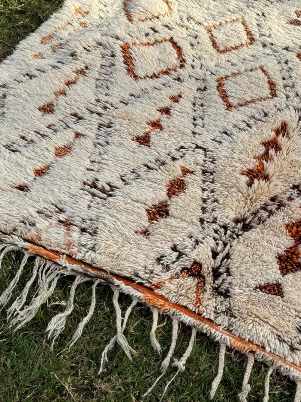 Moroccan vintage Beni Ouarain Rug 420x225cm