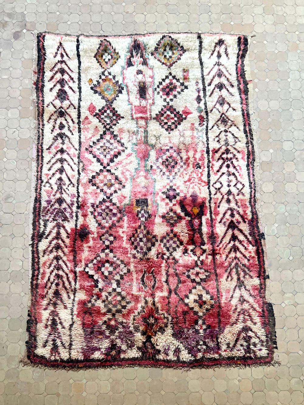 Moroccan Vintage Beni M'Guild Rug 295x190cm