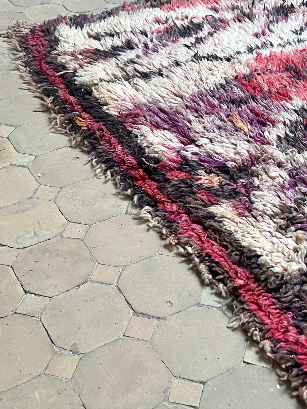 Moroccan Vintage Beni M'Guild Rug 295x190cm