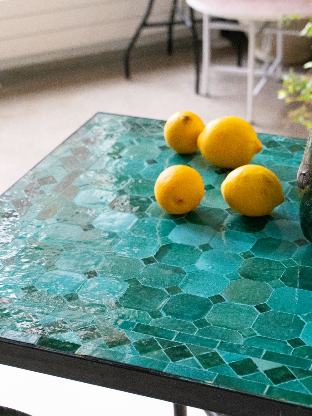 Mosaic Table Emerald Blue