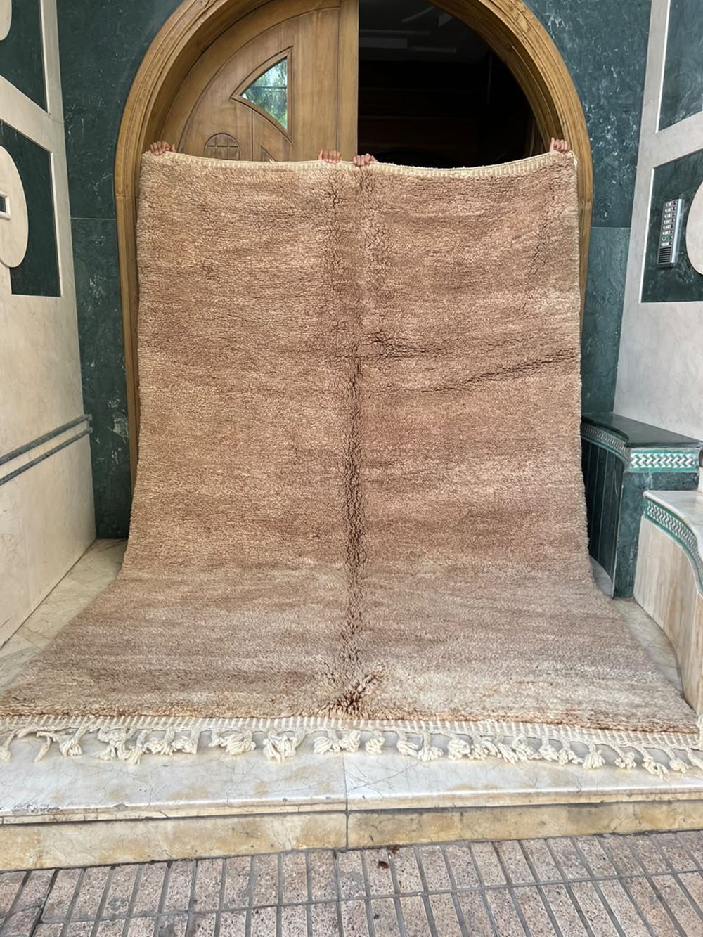 Moroccan Grizzly Bear rug 305x205cm