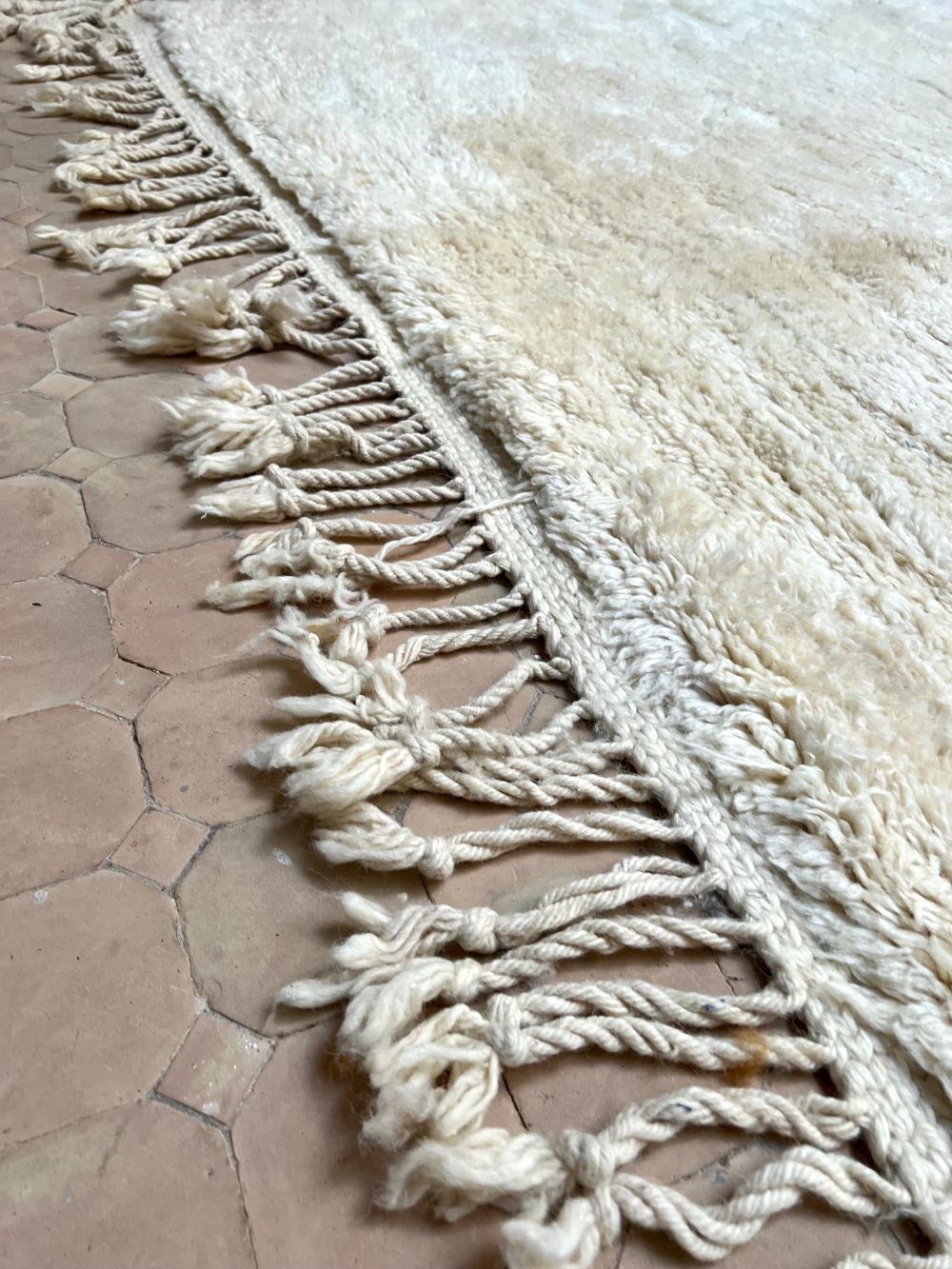 Moroccan All White Rug 390x305cm