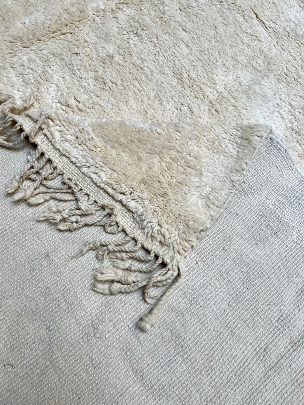 Moroccan All White Rug 390x305cm