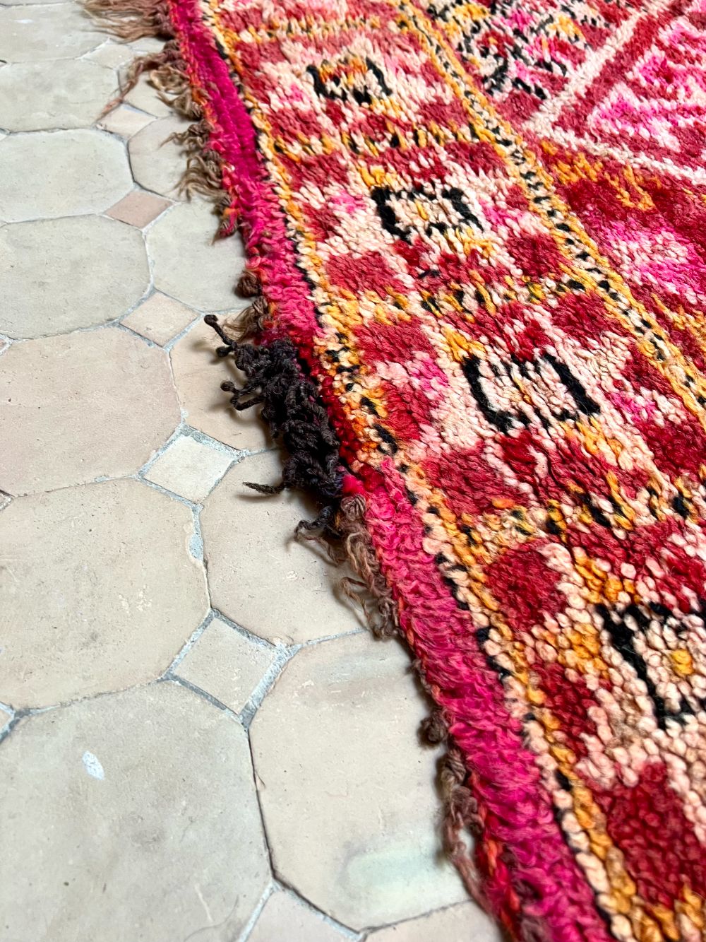 Moroccan Vintage Beni M'Guild Rug 335x210cm