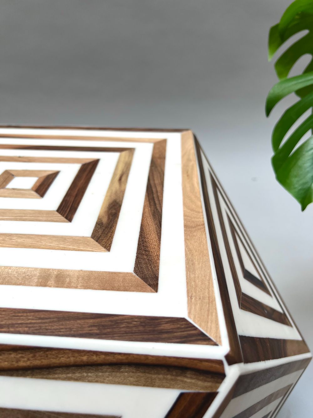 Zarafa Bulk Sidetable