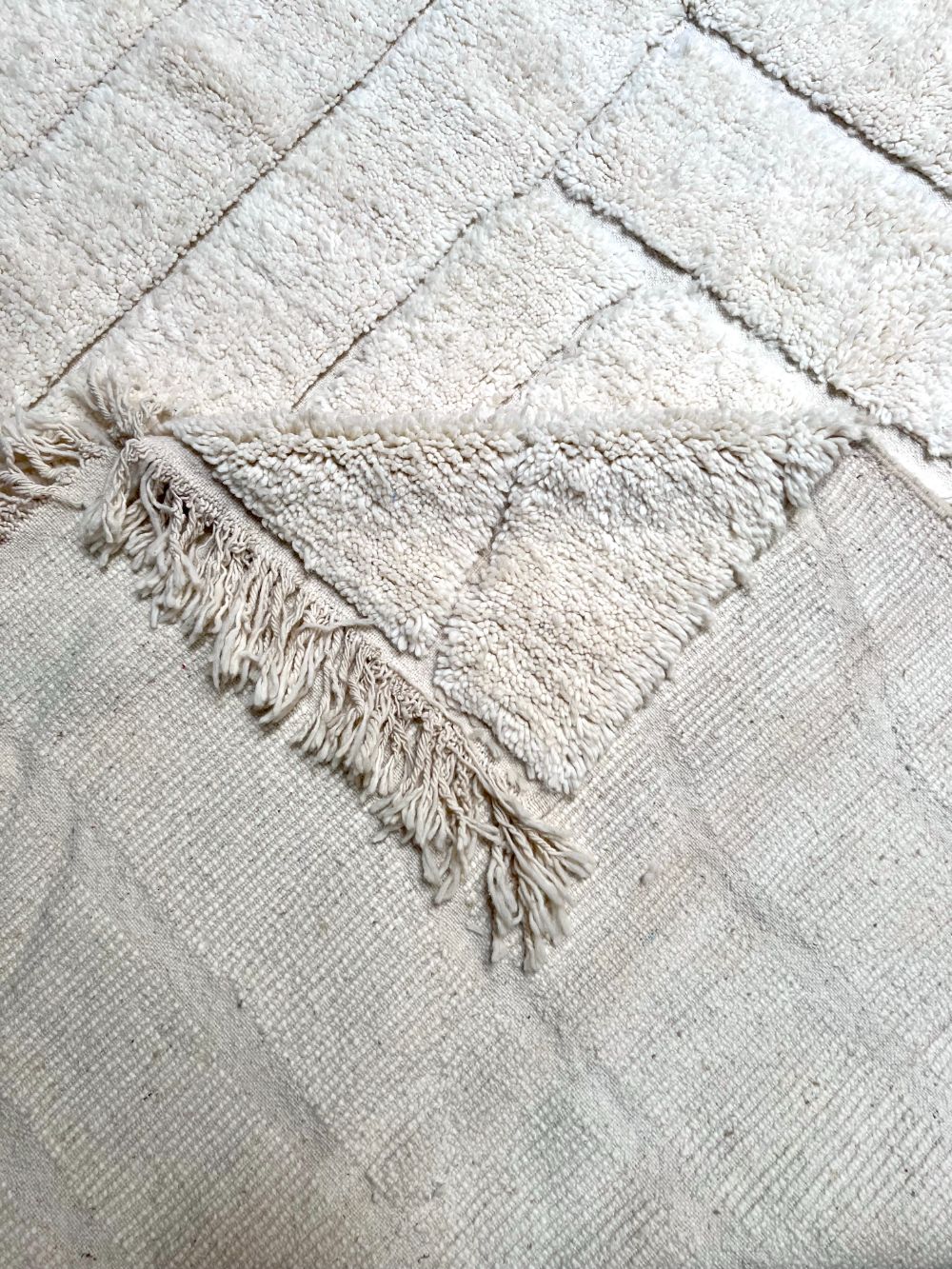 Marokkolainen valkoinen matto 295x205cm