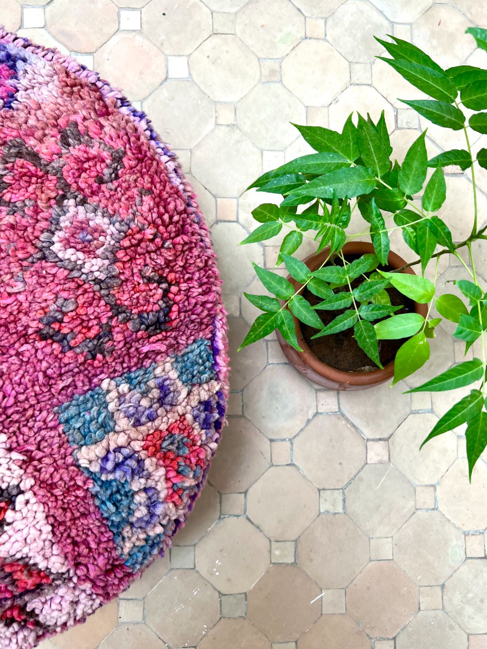 Moroccan Vintage Purple Round Pouf