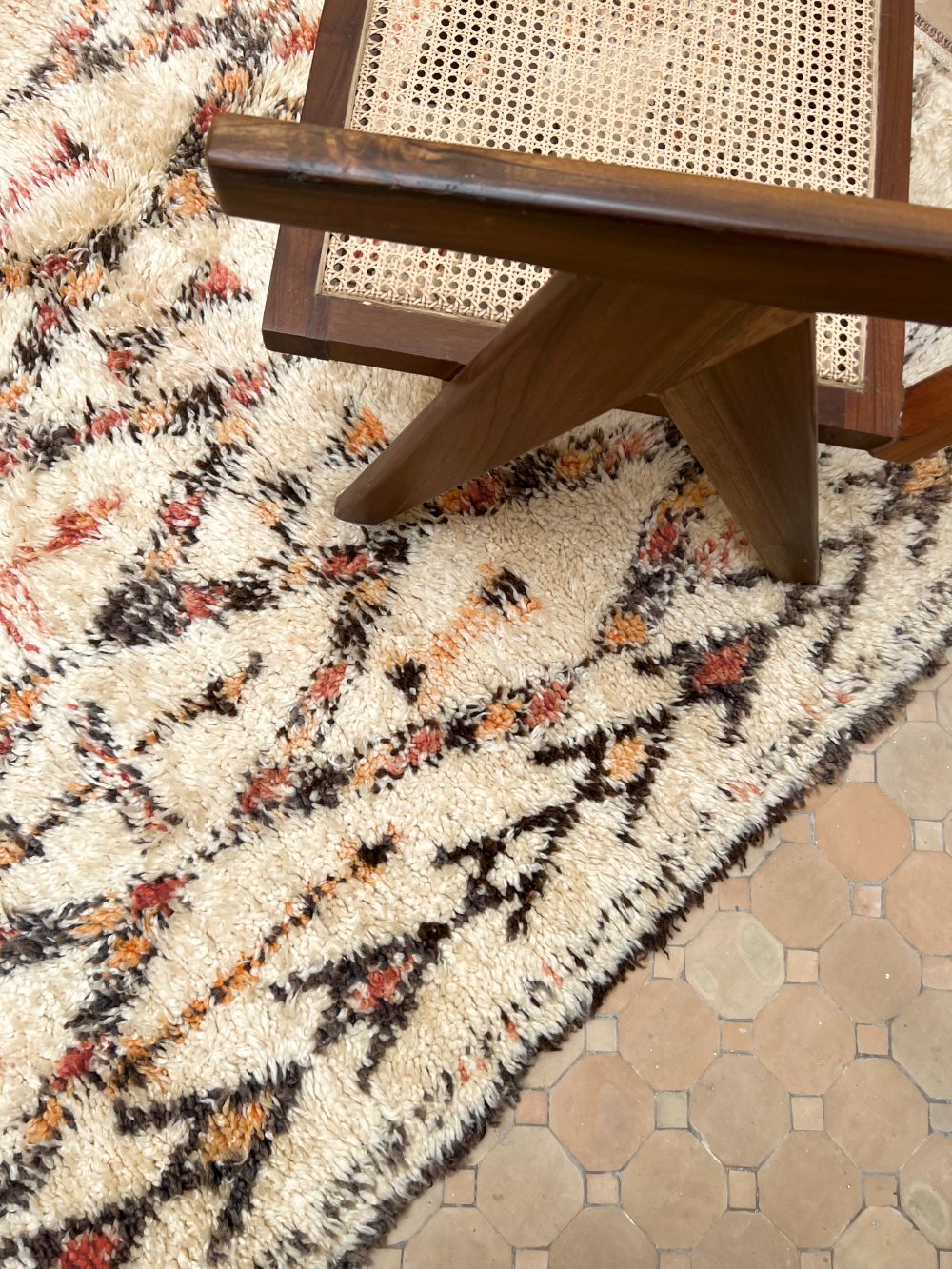 Moroccan Vintage Beni Ouarain Rug 375x200cm