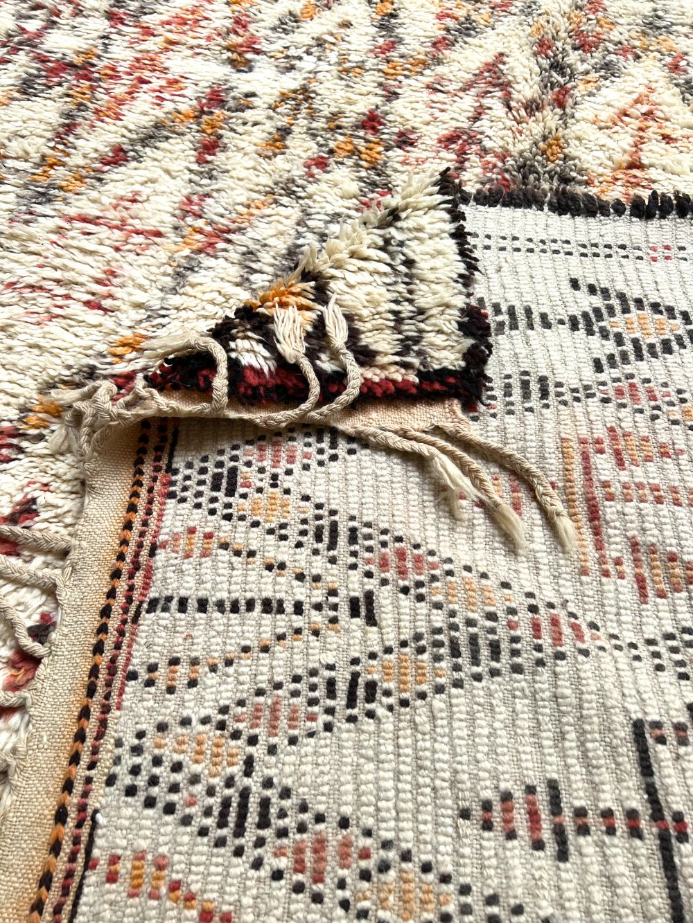 Moroccan Vintage Beni Ouarain Rug 375x200cm