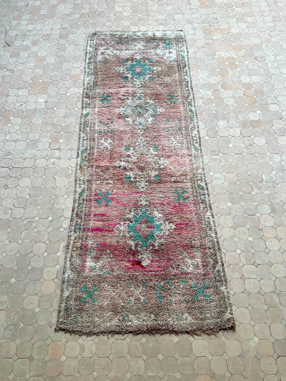 Moroccan Vintage Boujaad runner Rug 320x105cm